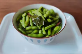 可当零食可当菜，夏天水煮毛豆不能少丨点“食”成“精”图片
