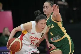 击败日本队，中国女篮夺冠图片