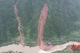 沅陵成功避让一起坡面泥石流图片