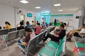 改善服务从面对面到心贴心 道县人民医院把门诊诊室搬到了一楼图片