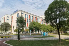 浏阳经开区企业“中低速磁浮列车悬浮控制器技术”全国领先图片