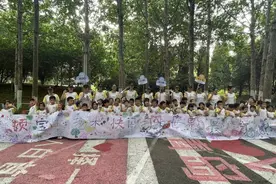 果然视频 |打鼓、弹琴、跳芭蕾，青岛幼儿园萌娃表演艺术快闪图片