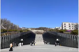 总台记者看世界丨韩国52所重点大学为何集体退出QS世界大学排名？图片