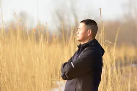 都是同龄人，为什么有人显老，有人却显得更年轻？原因终于找到了！图片