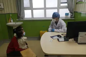 专家支招：宝宝发烧后如何处理图片