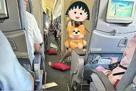 国航航班突遇剧烈颠簸：什么是晴空颠簸？应如何应对？图片