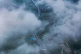 路在景中，景在路中！沂蒙公路夏美如画图片