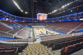 智慧声光、快速冰篮转换 探秘成都大运会篮球决赛场馆图片