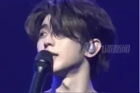 蔡徐坤在新加坡开演唱会，粉丝竟喊“要开心！好好吃饭”图片