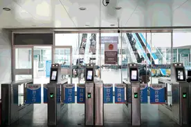 涨知识！凭哪些证件可以刷证进站坐高铁图片