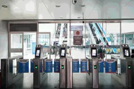 涨知识！凭哪些证件可以刷证进站坐高铁图片