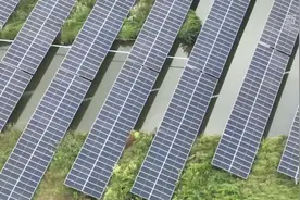 上海首个新建多层住宅小区屋顶光伏在崇明成功并网图片