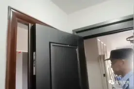 上海阿姨嫌风水不好私改外开门，邻居家被堵得只剩一条缝，法院判了图片