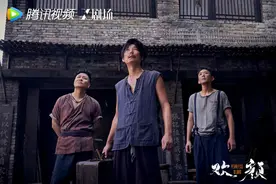 红色浪漫+黑色幽默，《欢颜》独具风格高热开播图片