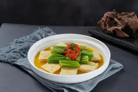 健康小站 | 湖州大爷变成“小紫人”，竟源于这道腌制美味图片