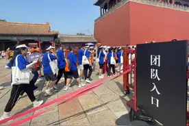 散客进入故宫时间缩至10分钟内！官方建议：错峰20时整更易抢到票图片