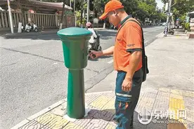 路边的邮筒还会打开吗？图片