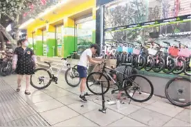 “骑行热”升温 “自行车经济”成为消费新亮点图片