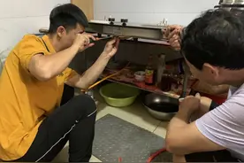 更换带熄火保护装置的燃气灶，筑牢居民燃气安全基础图片