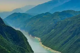 高铁如“轻舟”，已过万重山！图片