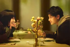 电影《最遗憾是错过你》预告海报双发 “不敢去爱”戳中青春共鸣图片