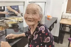 老年食堂香喷喷 百岁老人乐淘淘图片