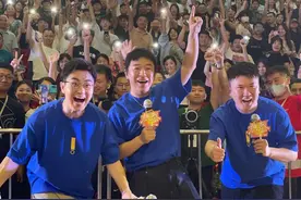 王一博街舞大片原型在郑州 黄渤和绿城舞团现场“飙舞”图片