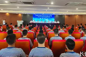 衡水中学14位同学被海军航空大学录取为海军飞行学员图片