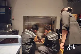 小电梯也有大风险！大良查封5台违规加装杂物电梯图片