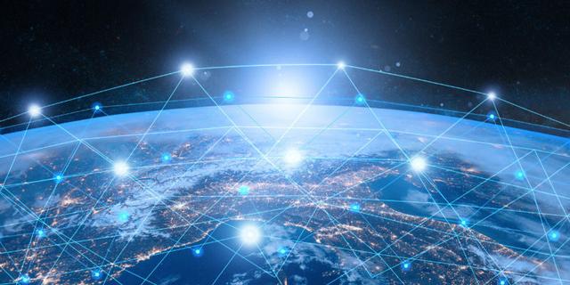 �й���ҵ������������չ������������ʮ������