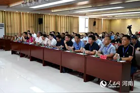 河南郏县：“广阔天地”铁锅铸造技艺大比拼图片
