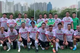 ​香港明星足球队要来滨州了！今年10月，地点在滨州“鸟巢”图片