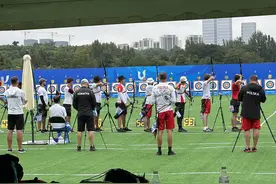 成都大运会首场比赛开赛 中国射箭队领队崔树林：尽最大努力拼取成绩！图片