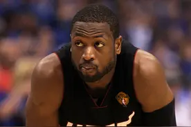 韦德披露为何选择艾弗森作为自己名人堂引荐人图片