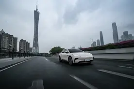 有舒适也有智能？私+车探试驾飞凡新车F7图片