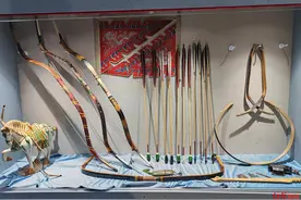 中国队斩获男子复合弓团体金牌！赛场外，有段成都百年弓箭的传奇故事图片