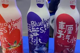 深度｜“三问”兰世立图片