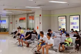 暑期迎来小儿“割包皮热”，专家：手术适宜年龄7-12岁，术后避免剧烈运动图片