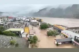 河北保定野三坡形势严峻，众多网友发文求助，官方通报：景区遭受毁灭性损毁！