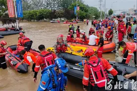 现场直击丨涿州救援进行时图片