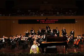 13岁钢琴小将长沙开专场音乐会 全新演绎世界名曲图片