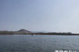 垂钓的乐趣.山石图片