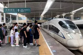 京沪高铁山东与北京间各区段逐步恢复通车 限速运行图片