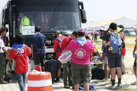 已有数百名参与者中暑，多国代表团退出“世界童子军大会”，韩国表态：会办到底图片