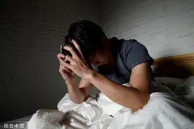英国《卫报》：为什么晚上睡个好觉现在成了奢侈品，很多人都没有？图片