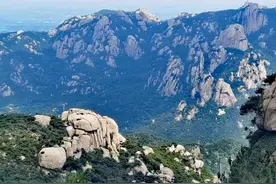 日照五莲九仙山上形态各异的石头，美不胜收图片