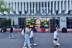 逛集市、淘宝贝！宝山这个汽车后备箱集市，你来了吗？图片