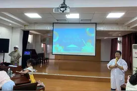 守护青少年成长，社区开展防溺水安全知识讲座图片