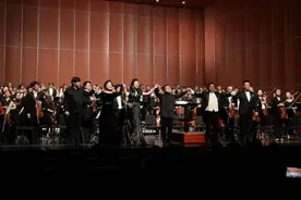 在希望与绝望之间 | 乐评图片