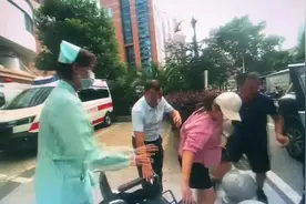 车流中6分钟紧急开道！孕妇平安抵达医院图片